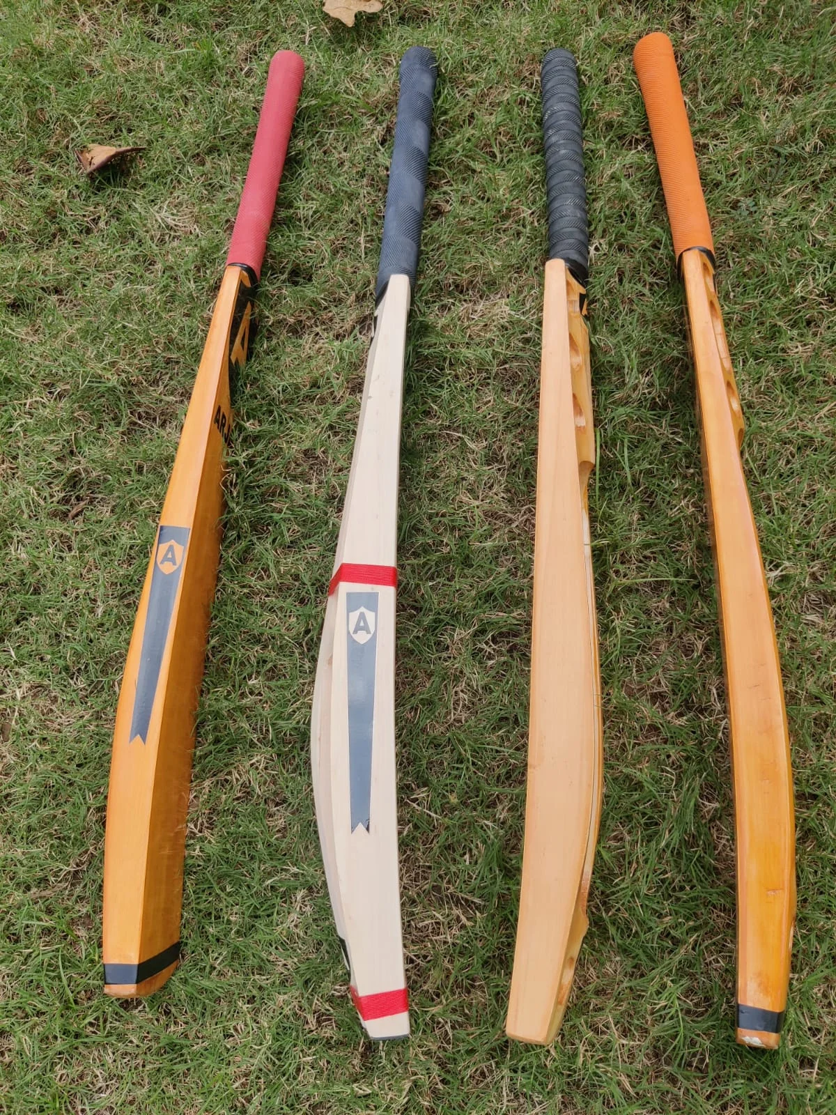 Professional Tennis Bat Cricket Bat Side View